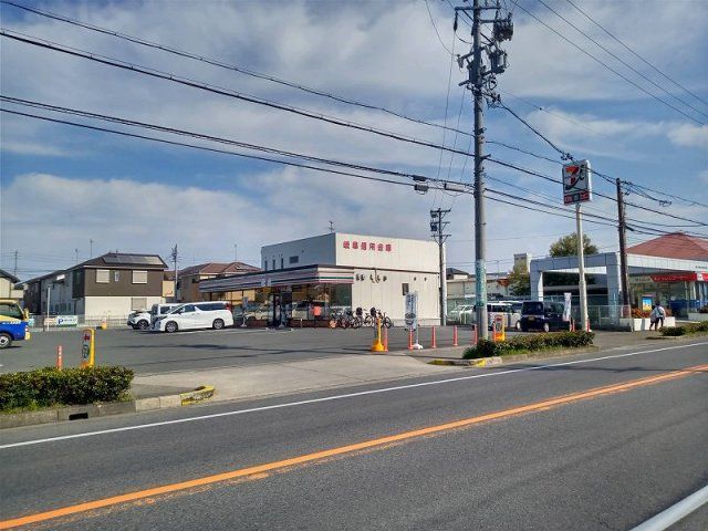 近くに施設あり