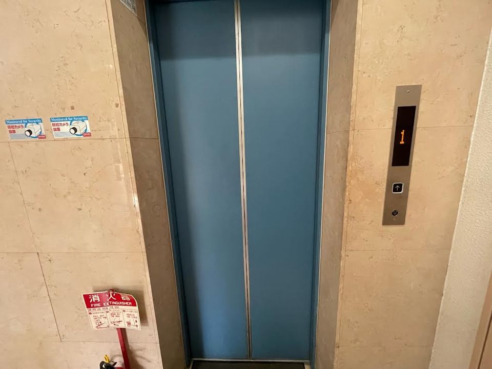 ロビー