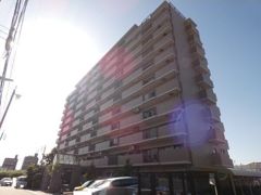 ロイヤル植田の外観画像