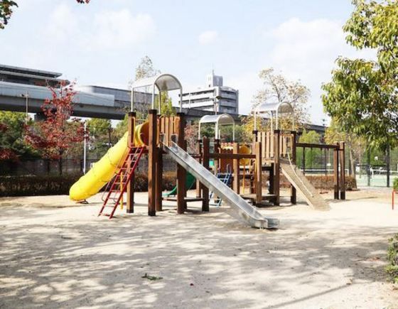 近くに施設あり