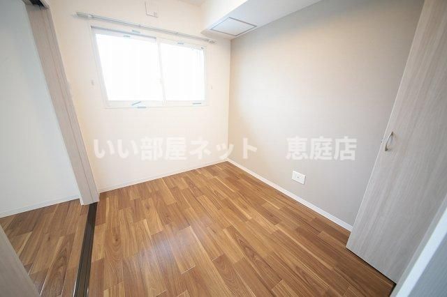 ベッドルーム