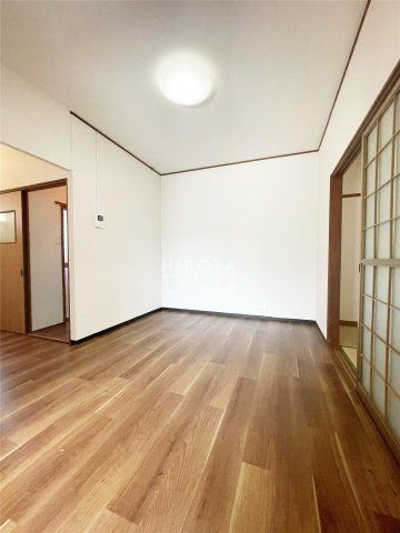 セブン‐イレブン／八幡三ヶ森店(288m)