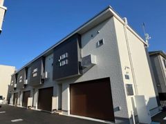 プレミアガレージ川口石神Ⅱの外観画像