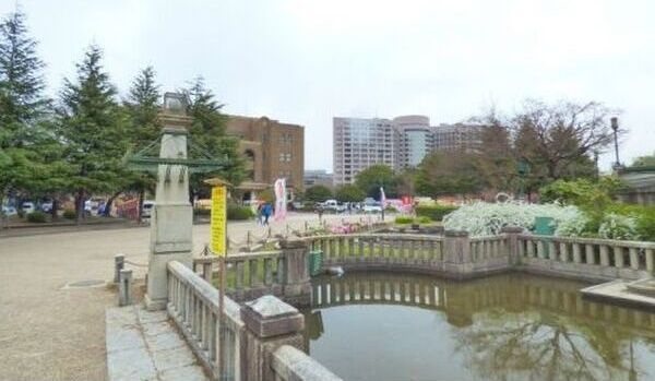 近くに施設あり