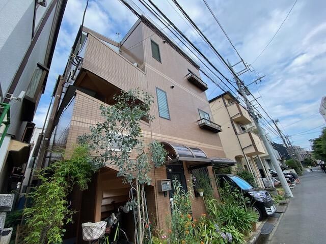 コートサイドビューの外観画像