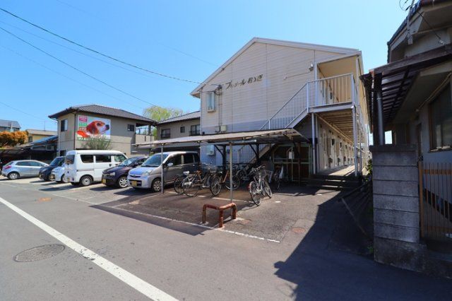 近くに施設あり