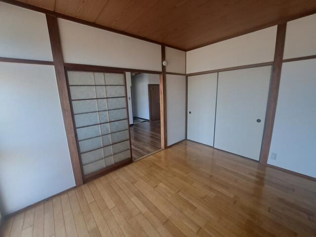 ベッドルーム