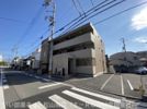 エソラ雄郡の外観