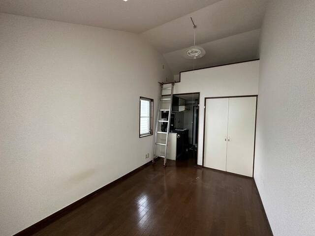 ベッドルーム