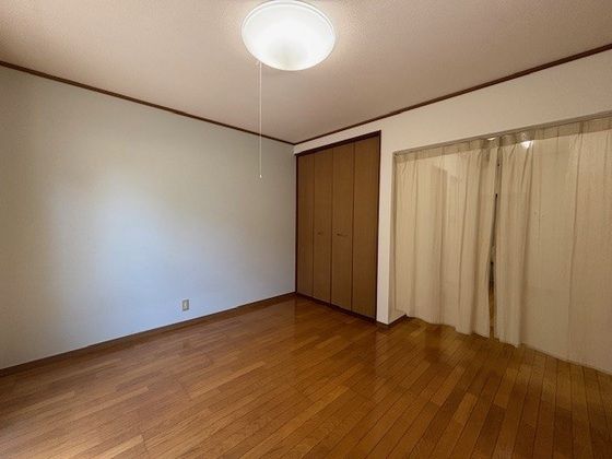 ベッドルーム