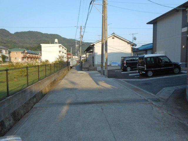 近くに施設あり
