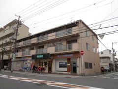 春本ビルの外観画像