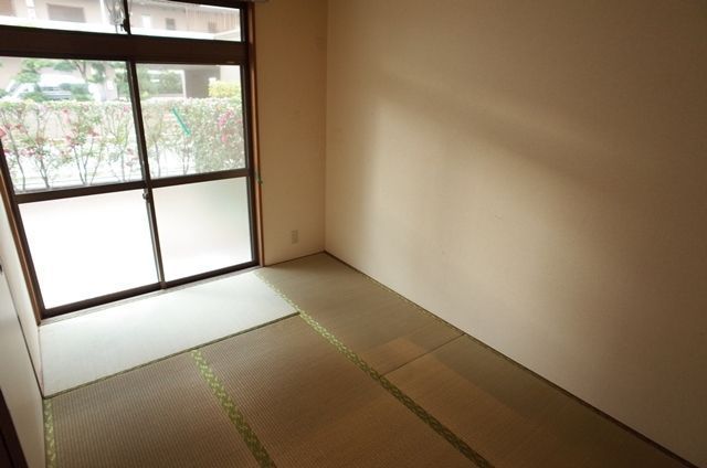 ベッドルーム