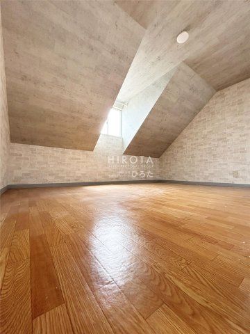 セントマザー産婦人科医院(357m)