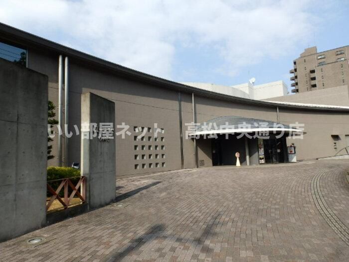 コーププラザ宇多津(780m)