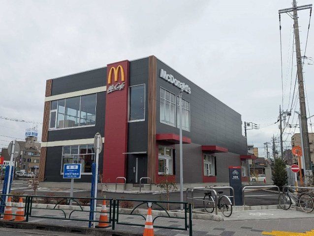 近くに施設あり