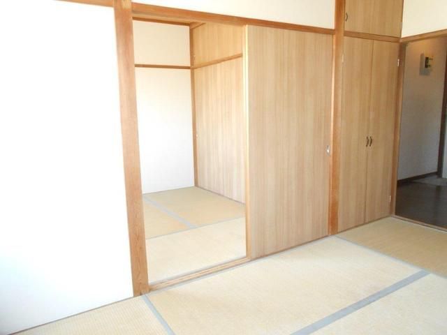 ベッドルーム