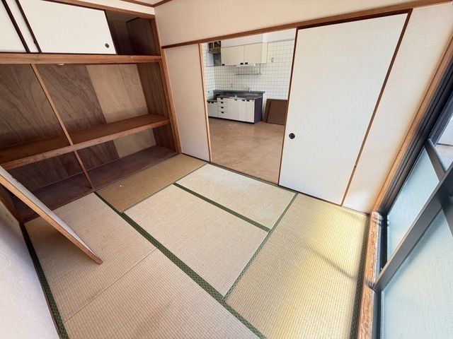 ベッドルーム