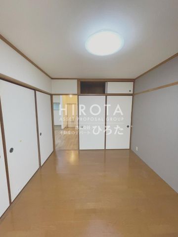 マックスバリュ小倉愛宕店 (550m)