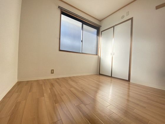 ベッドルーム