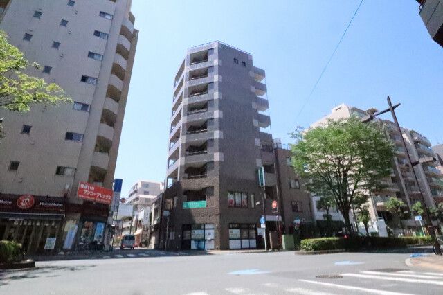 クレメンシアの外観画像