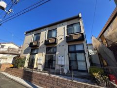 レオパレスレガーロ中十条の外観画像