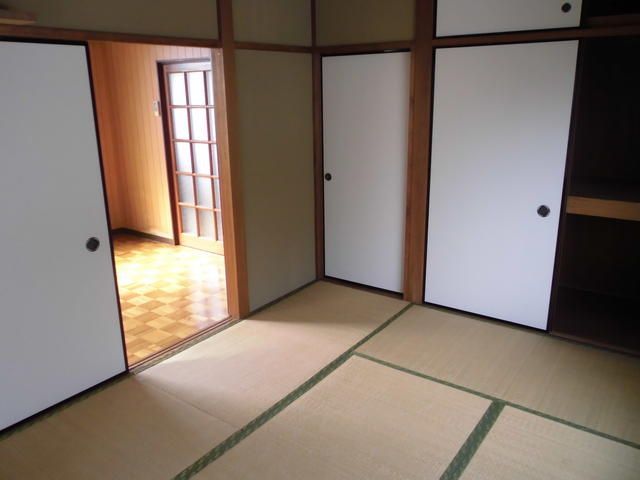 ベッドルーム
