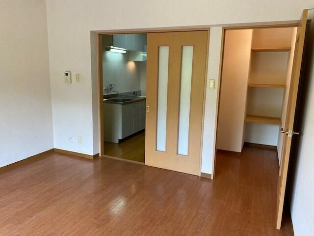 ベッドルーム