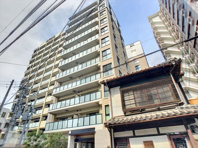 アメックス博多県庁前の外観画像
