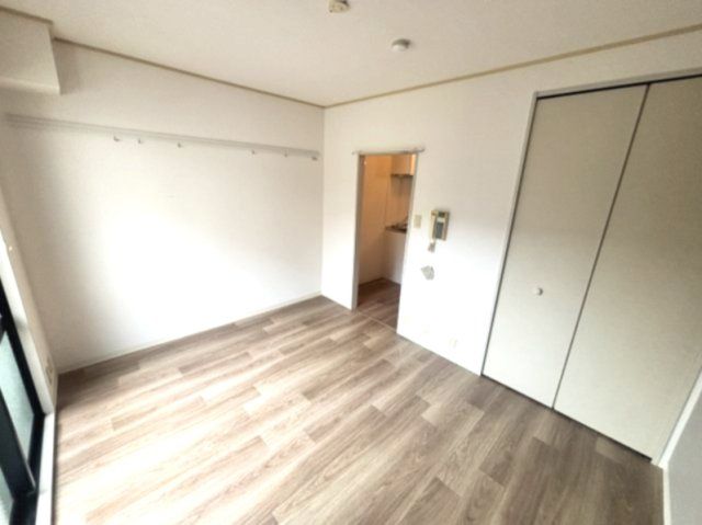 ベッドルーム