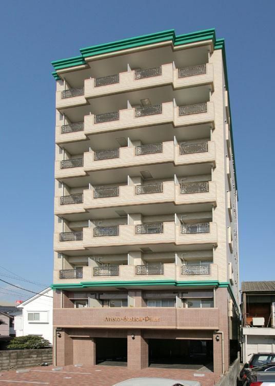 アリスト・ステーション・ピラーの外観画像