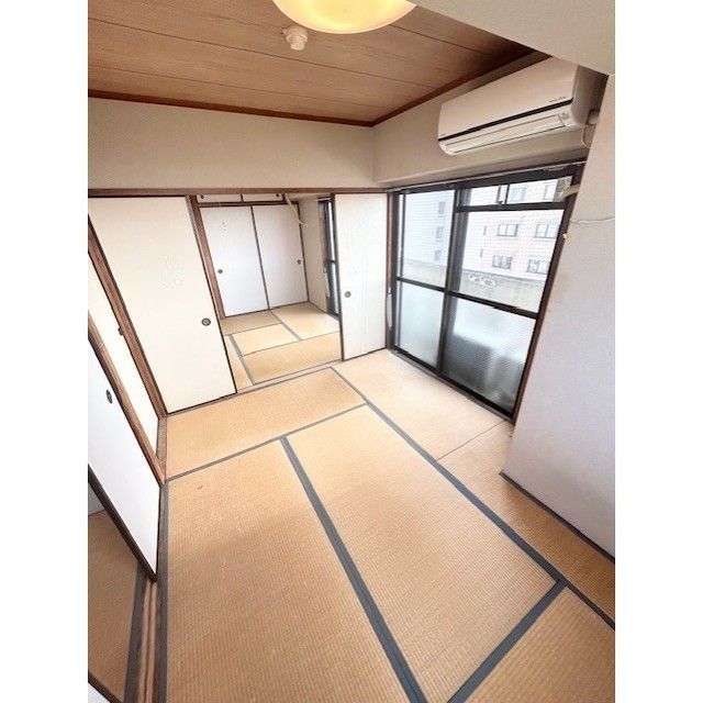 ベッドルーム