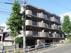 ファミーユすなごの外観画像