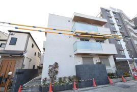 BOWLZ KOBE 兵庫町の外観画像