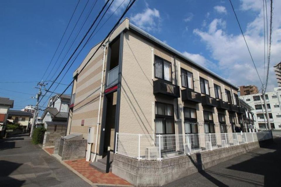 レオパレスクレセント山越の外観画像