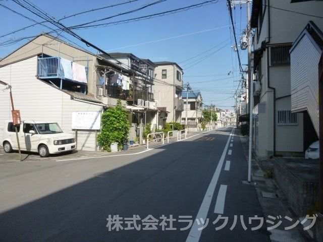 近くに施設あり