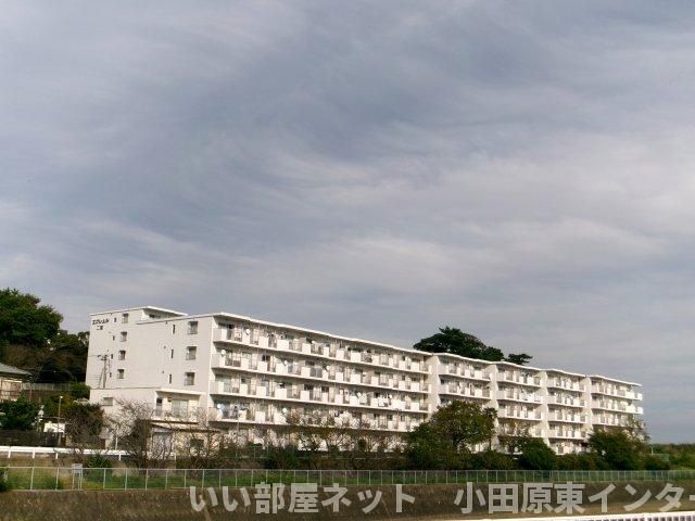 エクレール二宮A号棟の外観画像