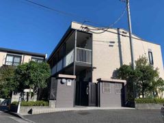 レオパレスシルバ コートの外観画像
