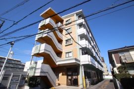 ビレッジ中央の外観画像