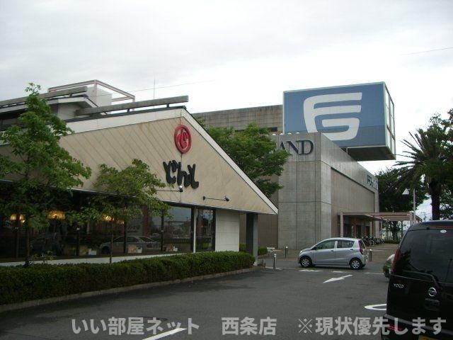 近くに施設あり