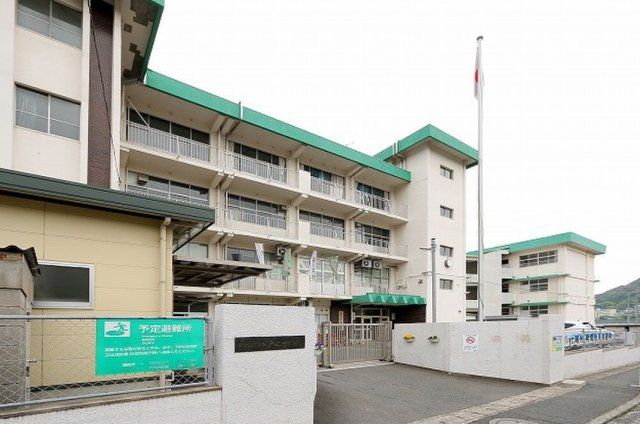 戸ノ上中学校(1150m)
