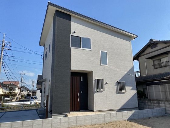 芳泉4丁目戸建ての外観画像