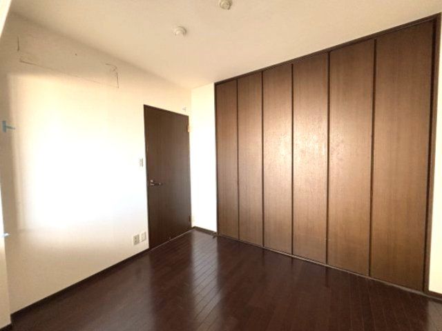 ベッドルーム