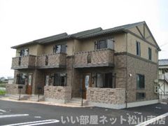 クレマンティーヌ C棟の外観画像