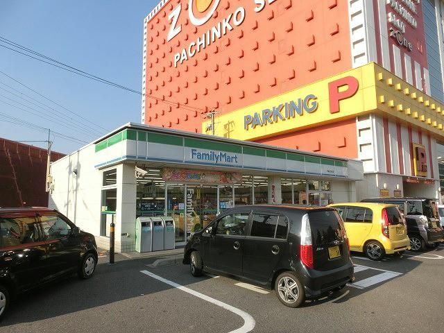 ファミリーマート／戸畑ＺＯＮＥ店 (318m)