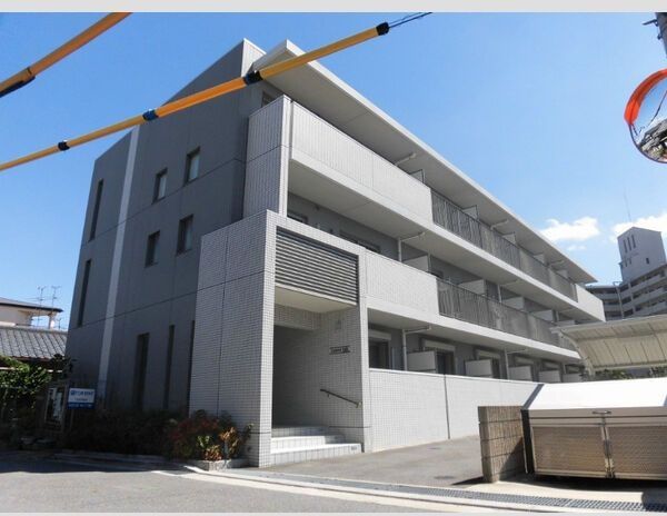 ルーセント・ヒルの外観画像