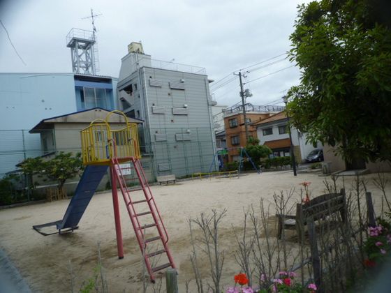 近くに施設あり