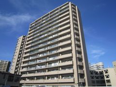 サーパス皆実町ネオスタイル東館の外観画像