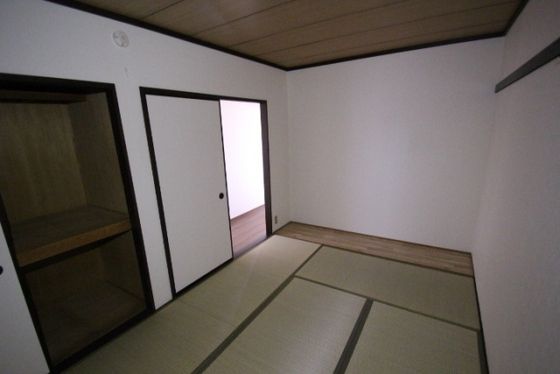 ベッドルーム
