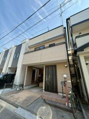 横浜市磯子区滝頭2丁目戸建の外観画像